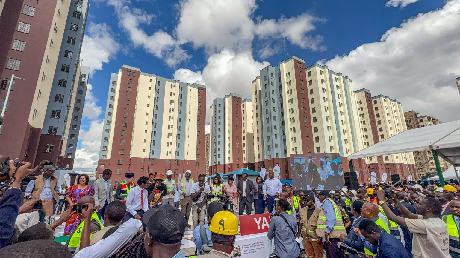 President Ruto Leads Handing Over of 1,080 New Mukuru Homes